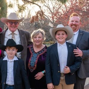 Meet your Posher, Lee